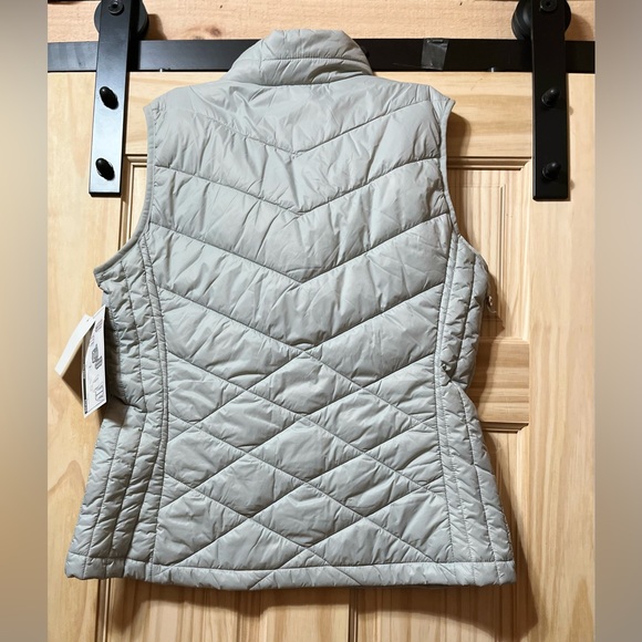 NWT - INTL d.e.t.a.i.l.s. Puffer Vest - Picture 4 of 7